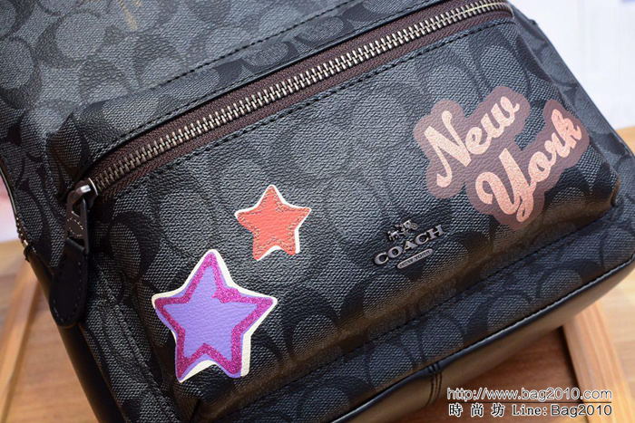 COACH蔻馳 31499新款 男女通用款塗鴉 PVC拼皮 休閒雙肩背包 旅行包  Chz1535